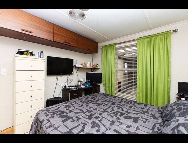 3 BEDROOM HOUSE FOR SALE IN WESTRIDGE